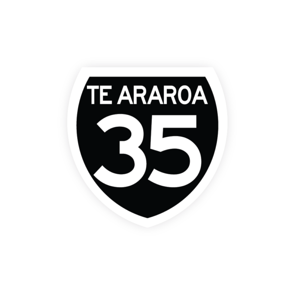 Te Araroa, Highway 35 - Image 4